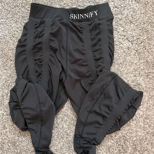 Skinnify Black Leggings